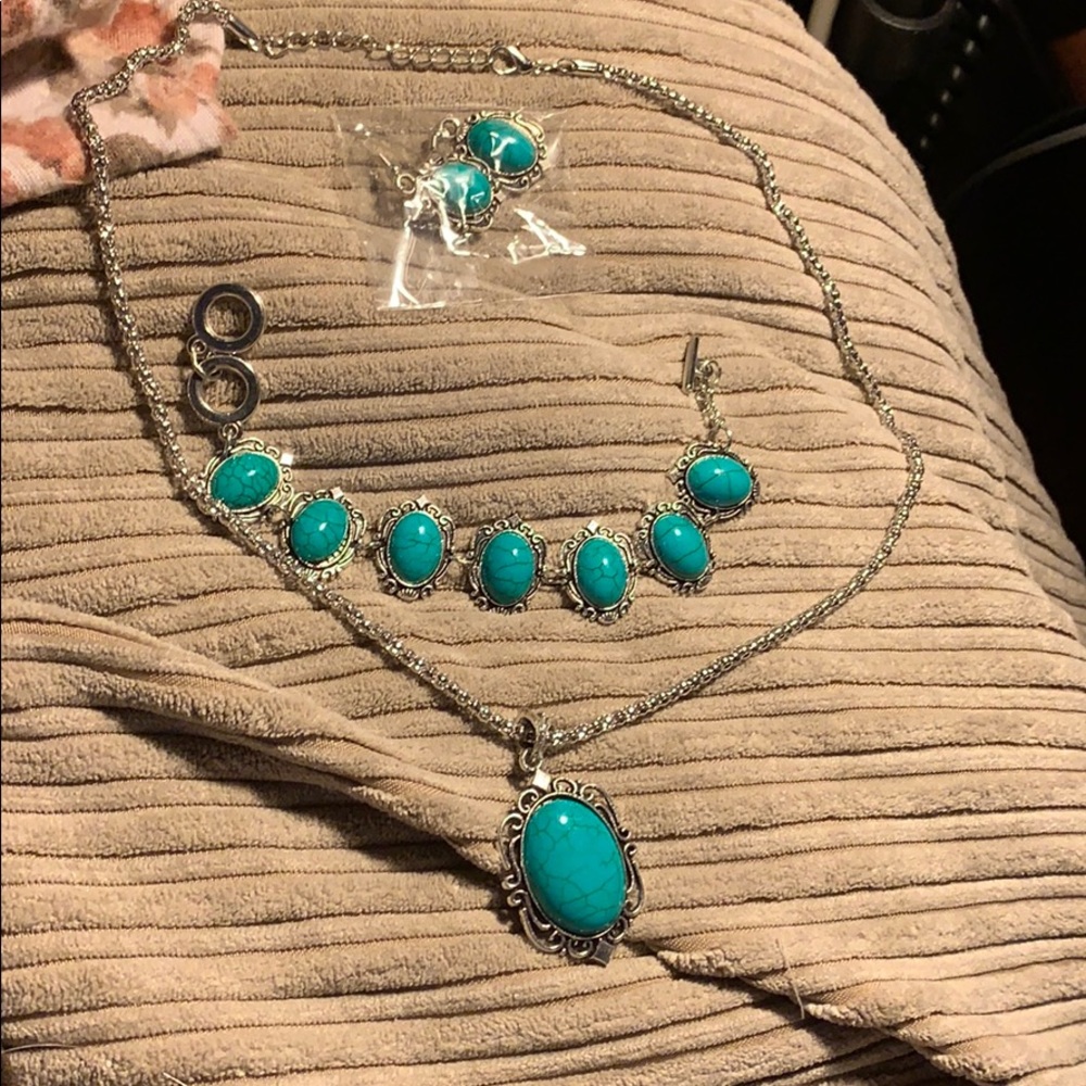 Turquoise 3 piece set  beautiful! New !